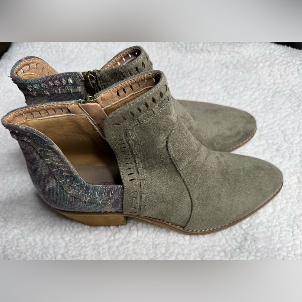 Corkys Index Green Camouflage Booties Sz 11 - Picture 8 of 15